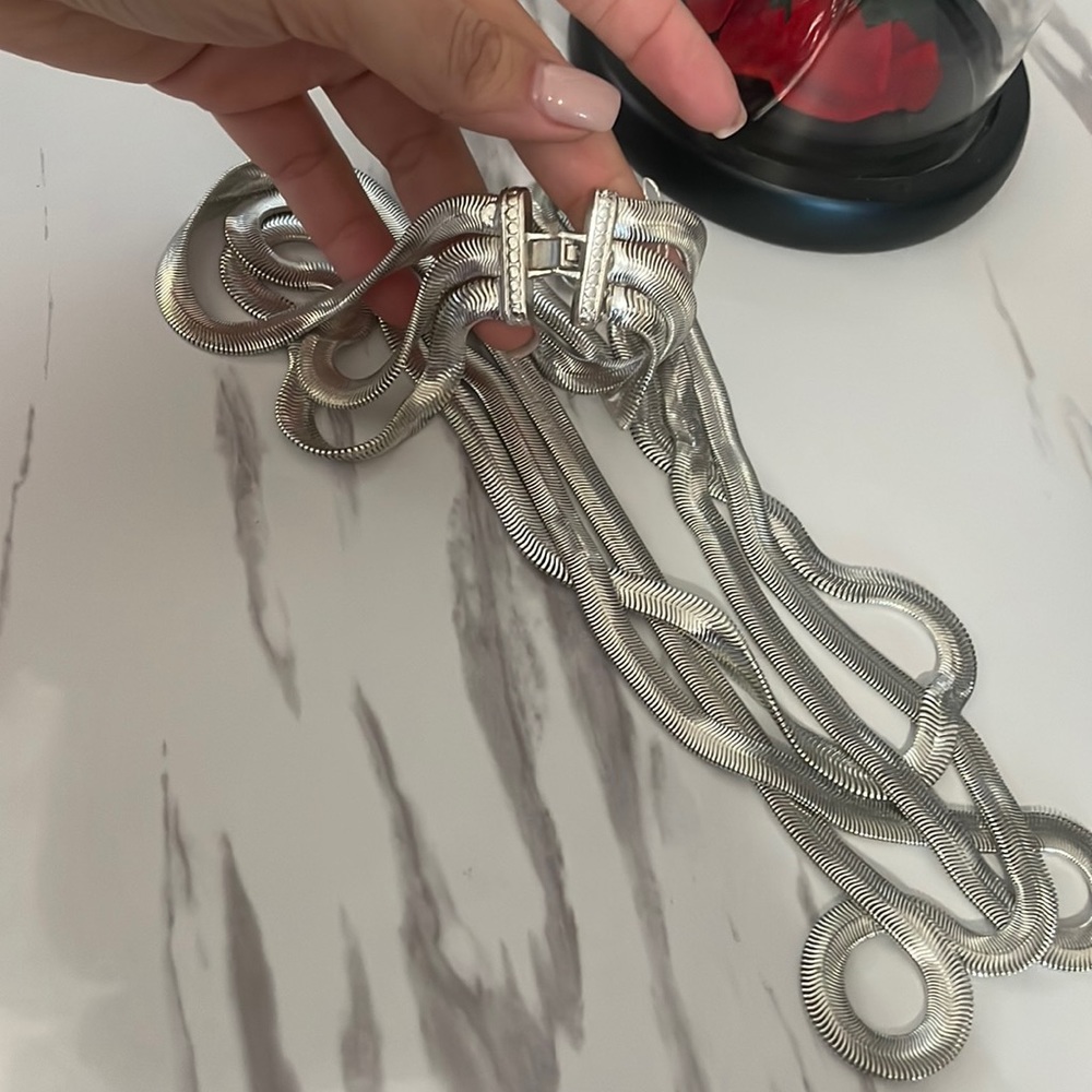 Stunning 3 tiered silver necklace